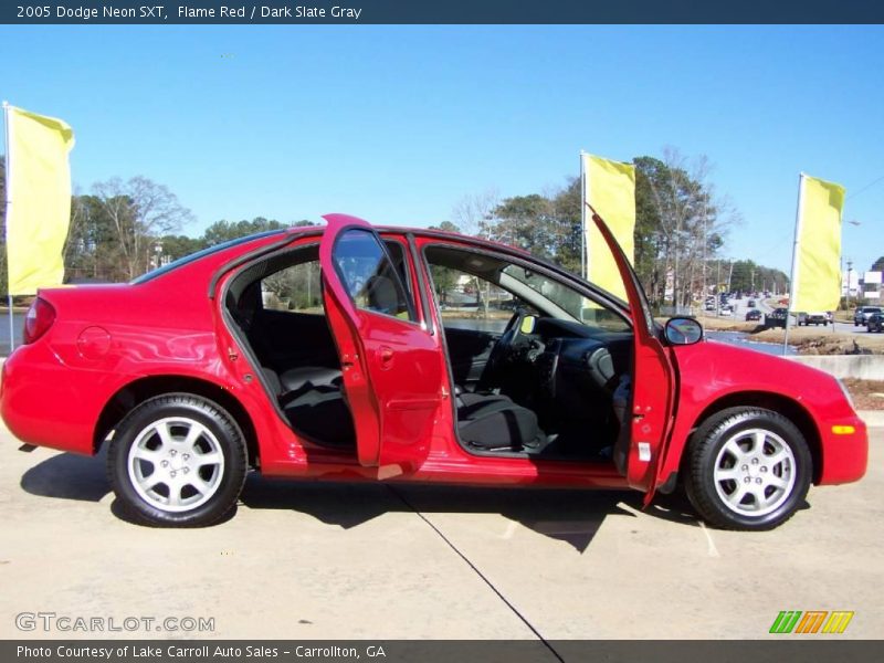 Flame Red / Dark Slate Gray 2005 Dodge Neon SXT