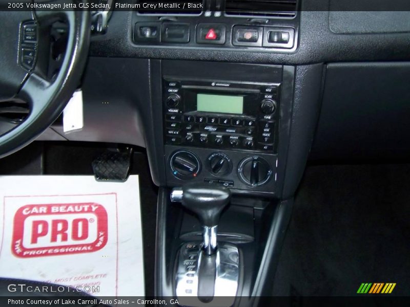 Platinum Grey Metallic / Black 2005 Volkswagen Jetta GLS Sedan