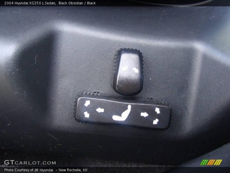 Black Obsidian / Black 2004 Hyundai XG350 L Sedan