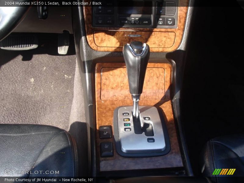 Black Obsidian / Black 2004 Hyundai XG350 L Sedan