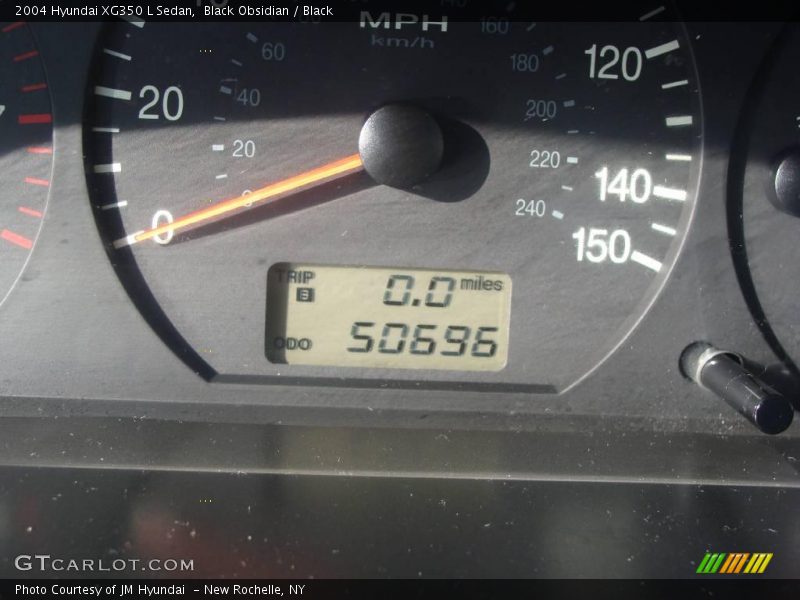 Black Obsidian / Black 2004 Hyundai XG350 L Sedan