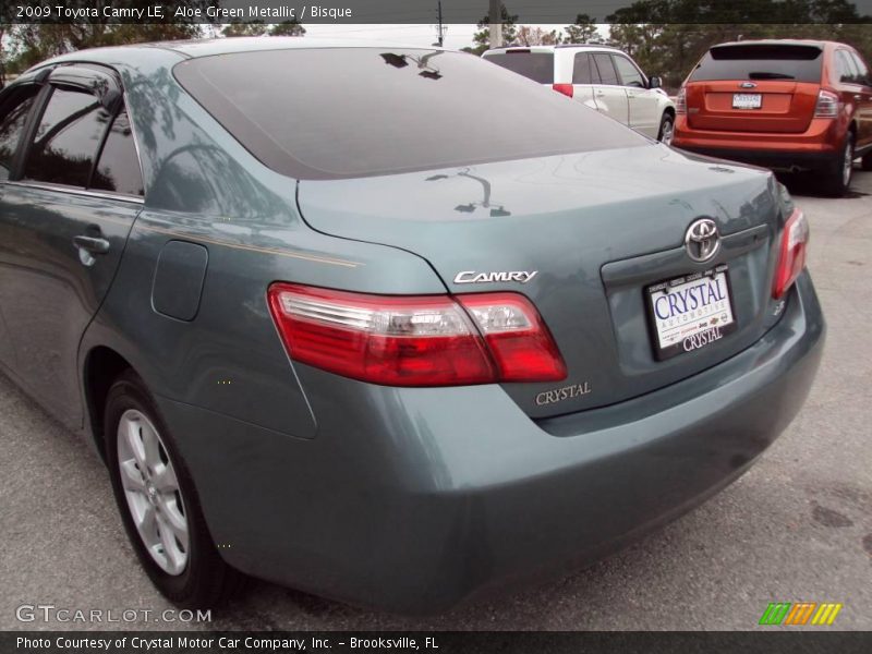 Aloe Green Metallic / Bisque 2009 Toyota Camry LE
