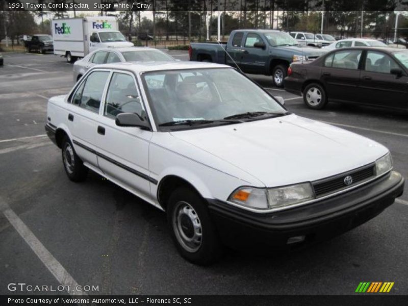 Front 3/4 View of 1991 Corolla Sedan