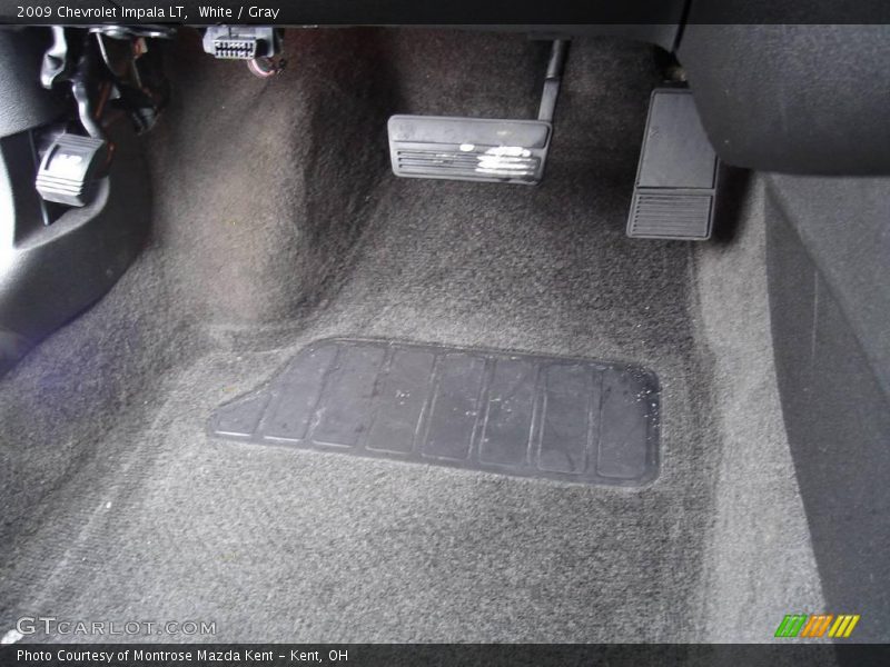 White / Gray 2009 Chevrolet Impala LT