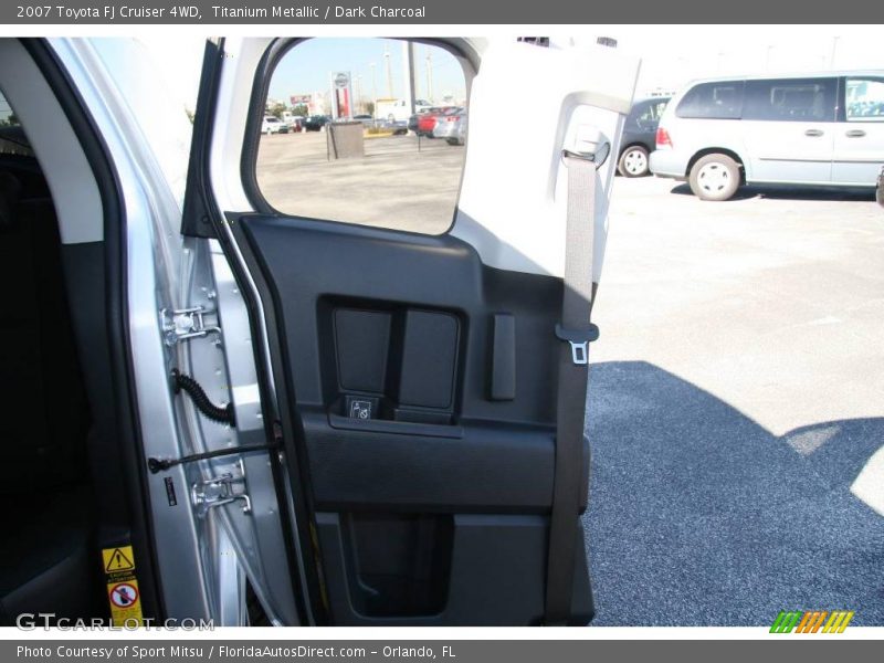 Titanium Metallic / Dark Charcoal 2007 Toyota FJ Cruiser 4WD