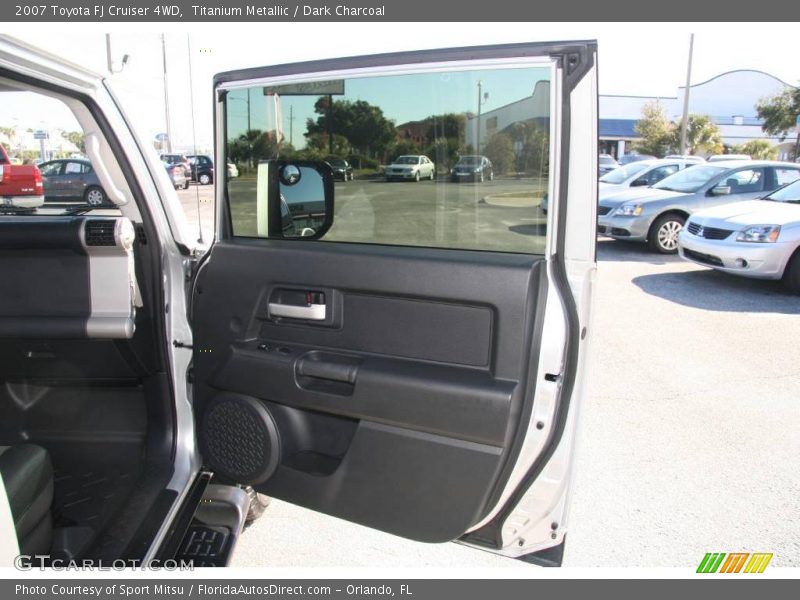Titanium Metallic / Dark Charcoal 2007 Toyota FJ Cruiser 4WD