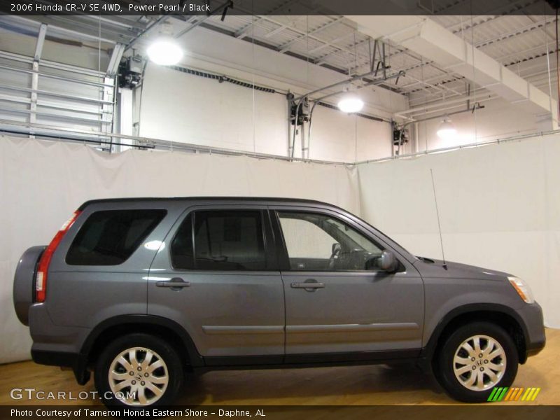 Pewter Pearl / Black 2006 Honda CR-V SE 4WD