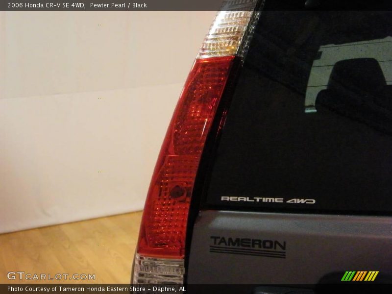 Pewter Pearl / Black 2006 Honda CR-V SE 4WD