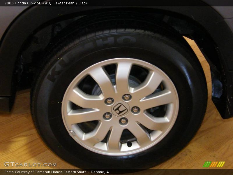 Pewter Pearl / Black 2006 Honda CR-V SE 4WD