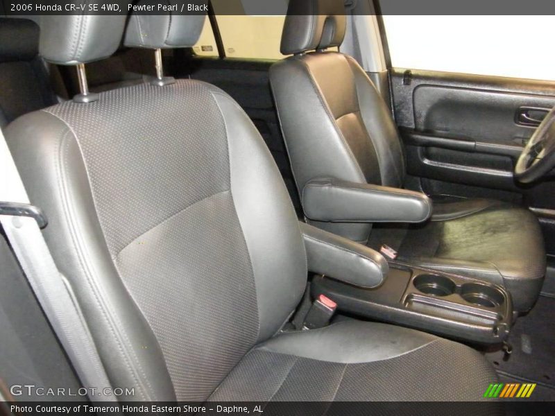 Pewter Pearl / Black 2006 Honda CR-V SE 4WD