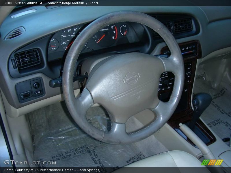 Sandrift Beige Metallic / Blond 2000 Nissan Altima GLE