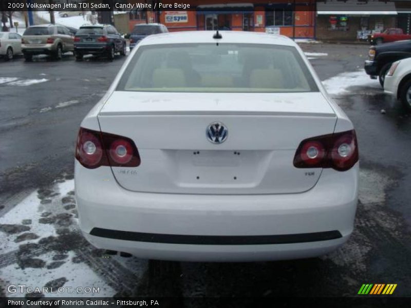 Candy White / Pure Beige 2009 Volkswagen Jetta TDI Sedan