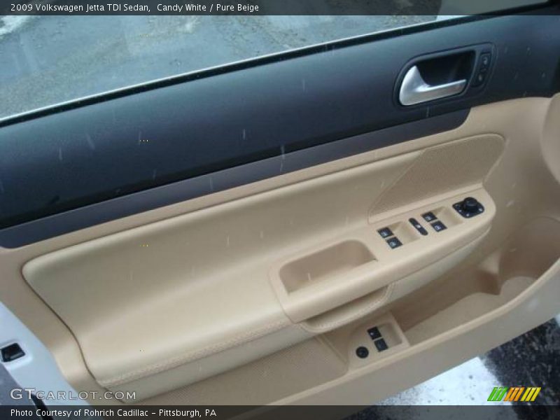 Candy White / Pure Beige 2009 Volkswagen Jetta TDI Sedan