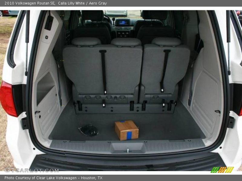 Calla Lilly White / Aero Gray 2010 Volkswagen Routan SE