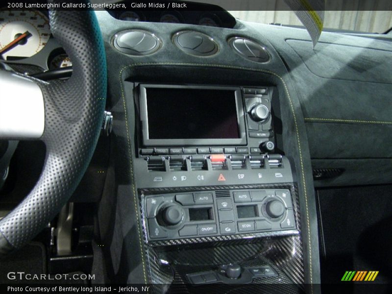 Controls of 2008 Gallardo Superleggera