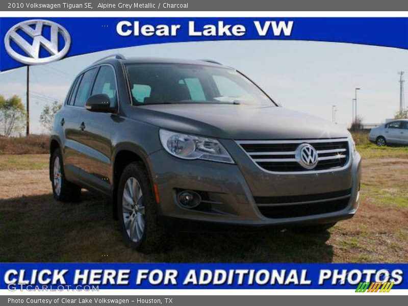 Alpine Grey Metallic / Charcoal 2010 Volkswagen Tiguan SE