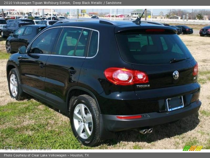 Deep Black Metallic / Sandstone 2010 Volkswagen Tiguan Wolfsburg Edition