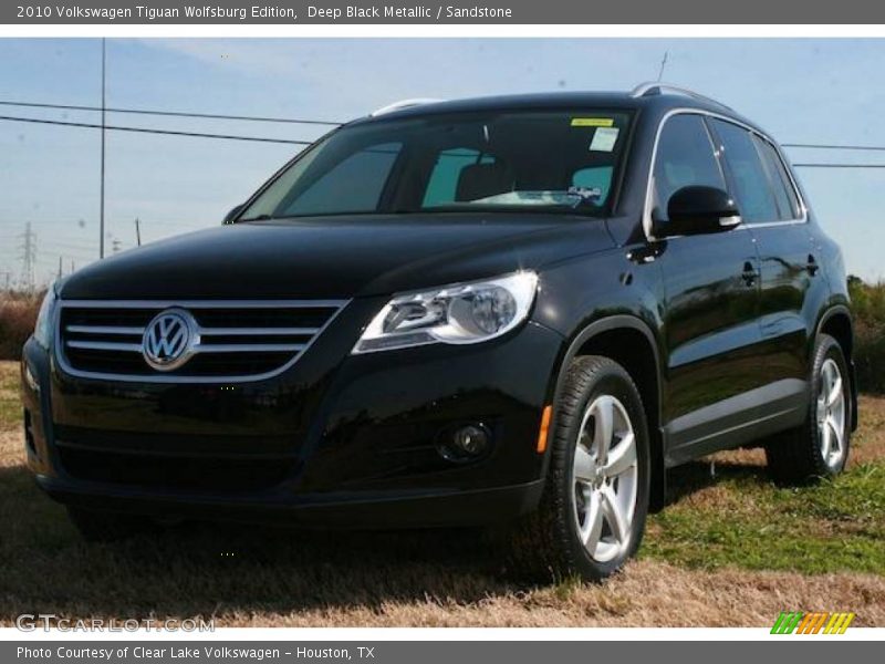 Deep Black Metallic / Sandstone 2010 Volkswagen Tiguan Wolfsburg Edition