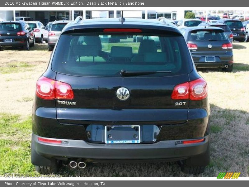 Deep Black Metallic / Sandstone 2010 Volkswagen Tiguan Wolfsburg Edition