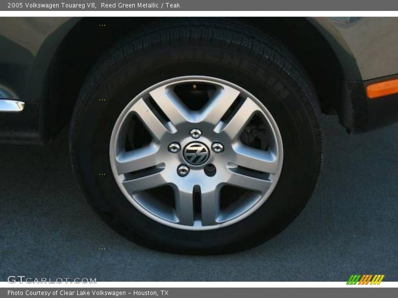 Reed Green Metallic / Teak 2005 Volkswagen Touareg V8