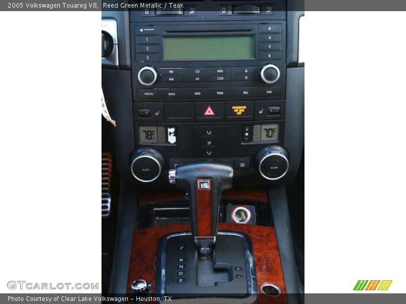 Reed Green Metallic / Teak 2005 Volkswagen Touareg V8