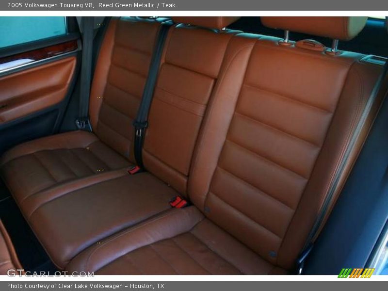 Reed Green Metallic / Teak 2005 Volkswagen Touareg V8