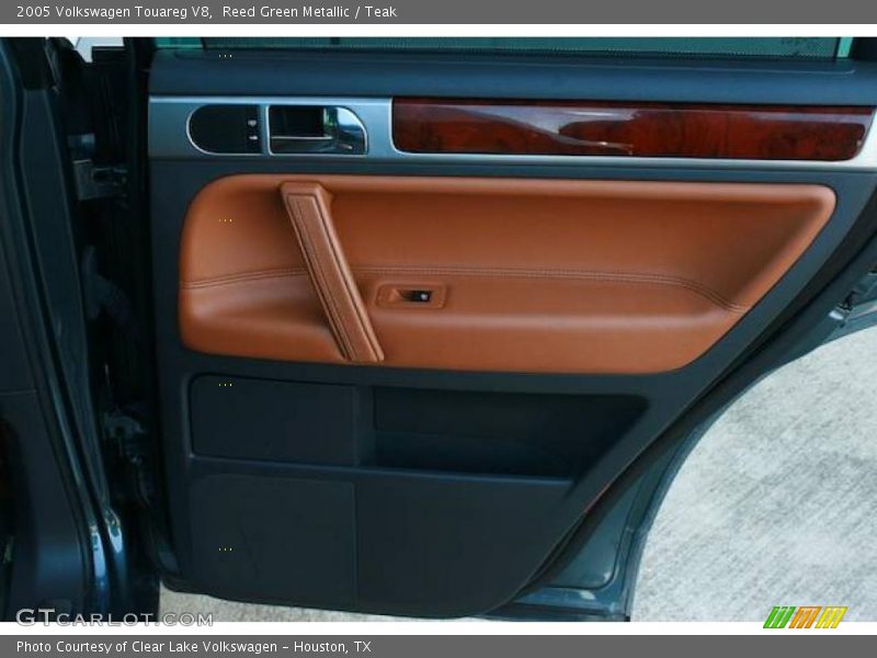 Reed Green Metallic / Teak 2005 Volkswagen Touareg V8