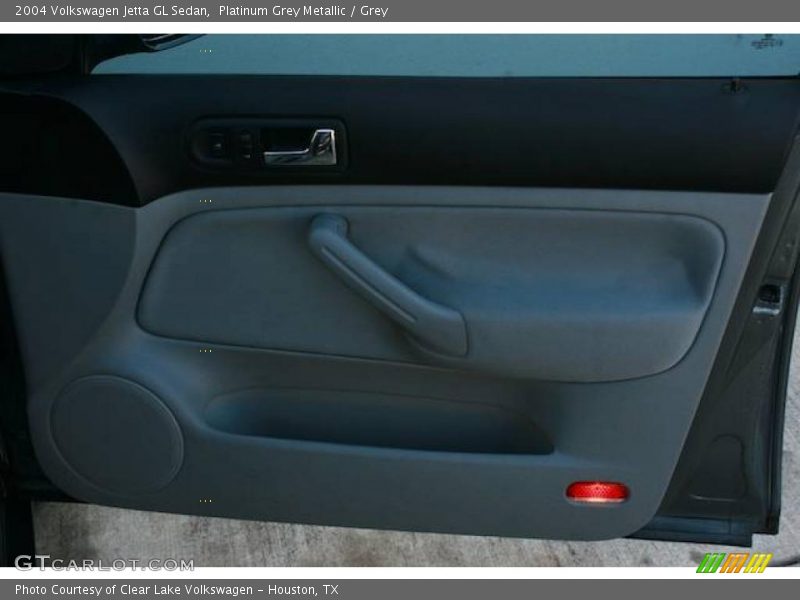 Platinum Grey Metallic / Grey 2004 Volkswagen Jetta GL Sedan