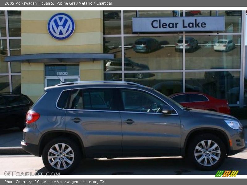 Alpine Grey Metallic / Charcoal 2009 Volkswagen Tiguan S