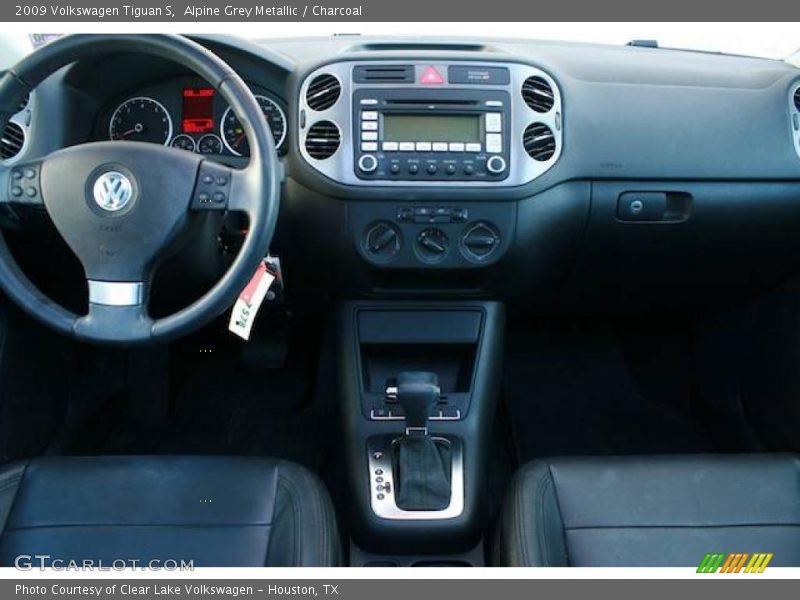 Alpine Grey Metallic / Charcoal 2009 Volkswagen Tiguan S