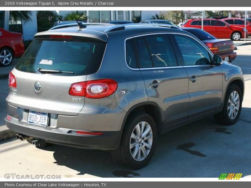 Alpine Grey Metallic / Charcoal 2009 Volkswagen Tiguan S