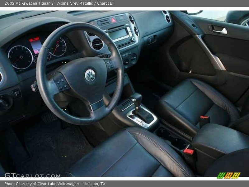Alpine Grey Metallic / Charcoal 2009 Volkswagen Tiguan S