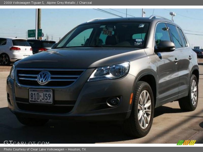Alpine Grey Metallic / Charcoal 2009 Volkswagen Tiguan S