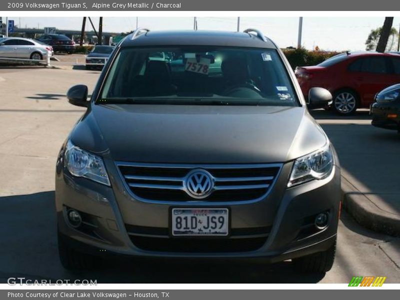 Alpine Grey Metallic / Charcoal 2009 Volkswagen Tiguan S