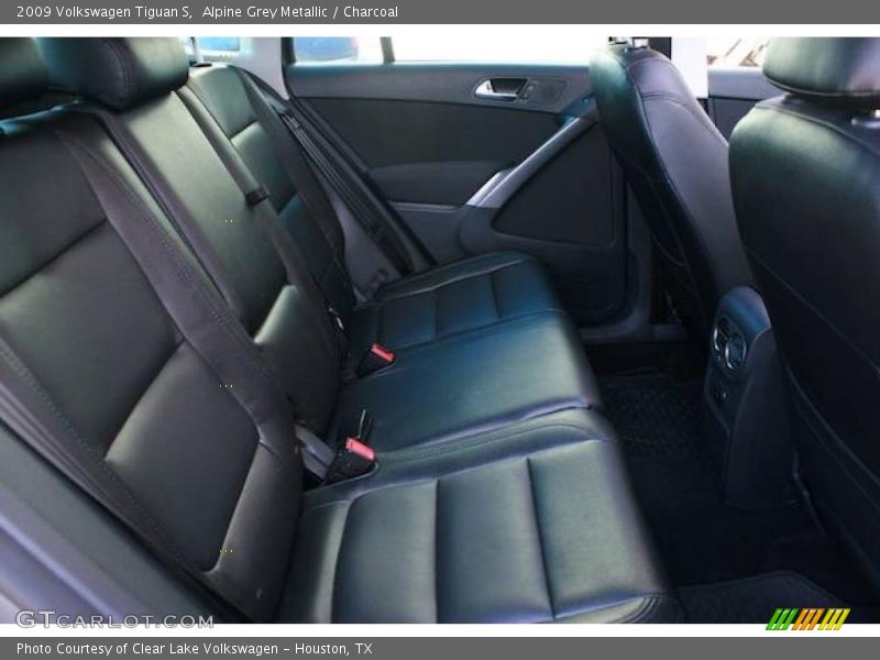 Alpine Grey Metallic / Charcoal 2009 Volkswagen Tiguan S