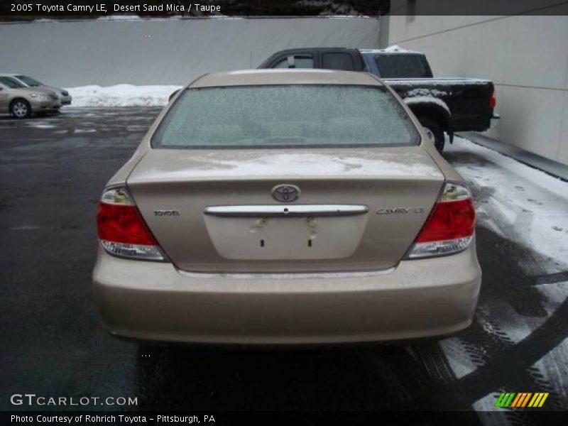 Desert Sand Mica / Taupe 2005 Toyota Camry LE