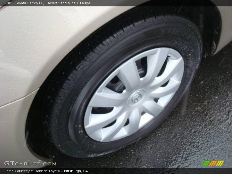 Desert Sand Mica / Taupe 2005 Toyota Camry LE