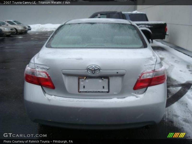 Titanium Metallic / Ash 2007 Toyota Camry LE