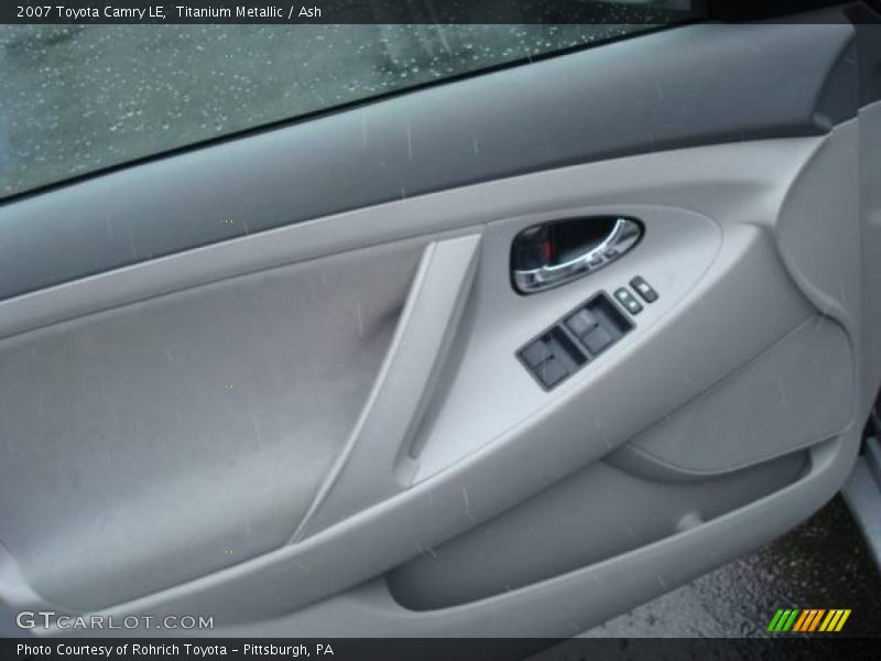 Titanium Metallic / Ash 2007 Toyota Camry LE