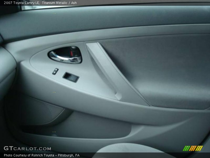Titanium Metallic / Ash 2007 Toyota Camry LE