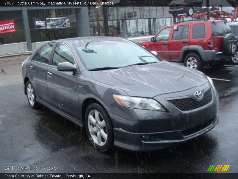 Magnetic Gray Metallic / Dark Charcoal 2007 Toyota Camry SE