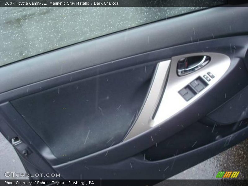 Magnetic Gray Metallic / Dark Charcoal 2007 Toyota Camry SE