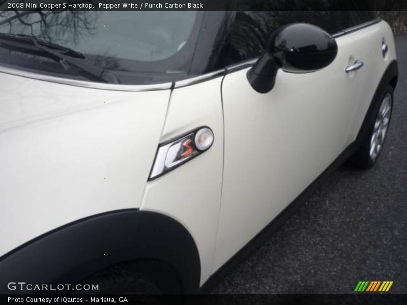 Pepper White / Punch Carbon Black 2008 Mini Cooper S Hardtop