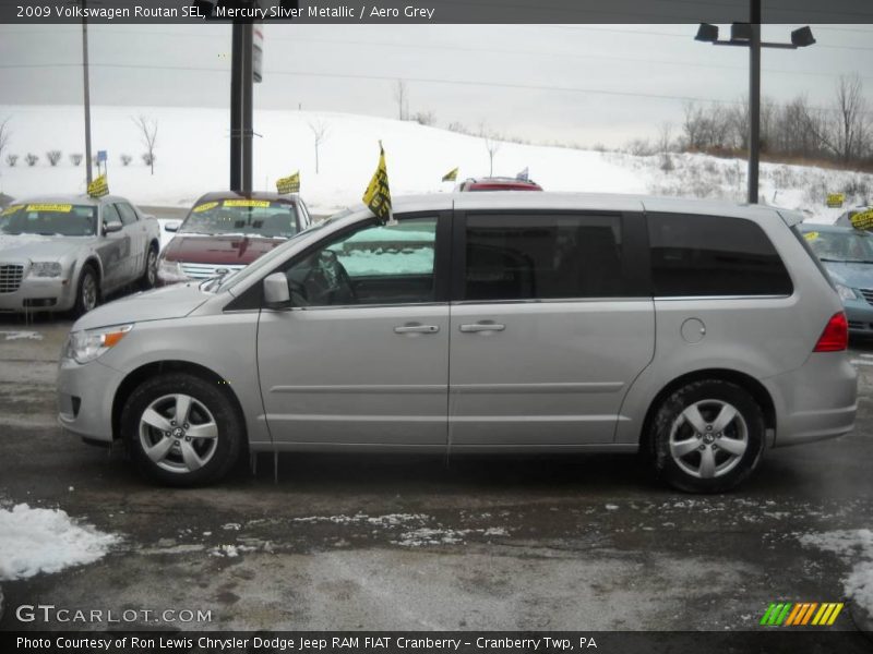 Mercury Sliver Metallic / Aero Grey 2009 Volkswagen Routan SEL