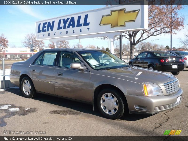 Sterling / Neutral Shale 2000 Cadillac DeVille Sedan
