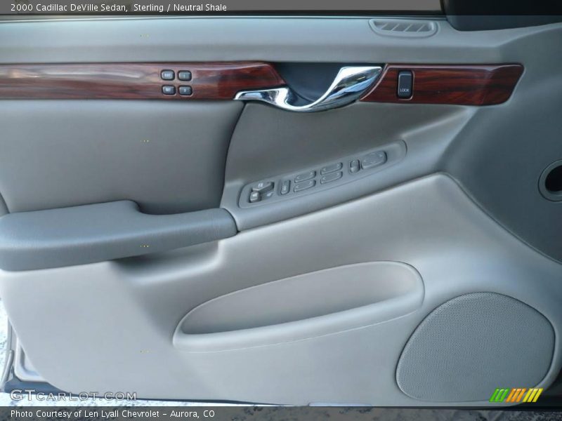 Sterling / Neutral Shale 2000 Cadillac DeVille Sedan