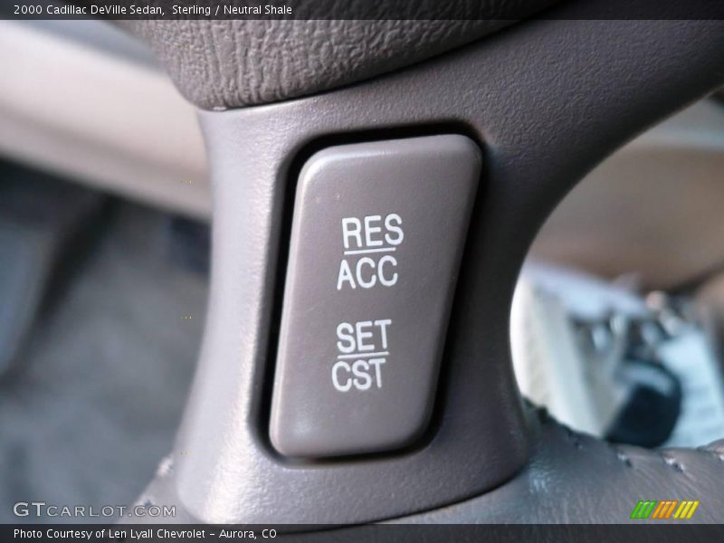 Sterling / Neutral Shale 2000 Cadillac DeVille Sedan