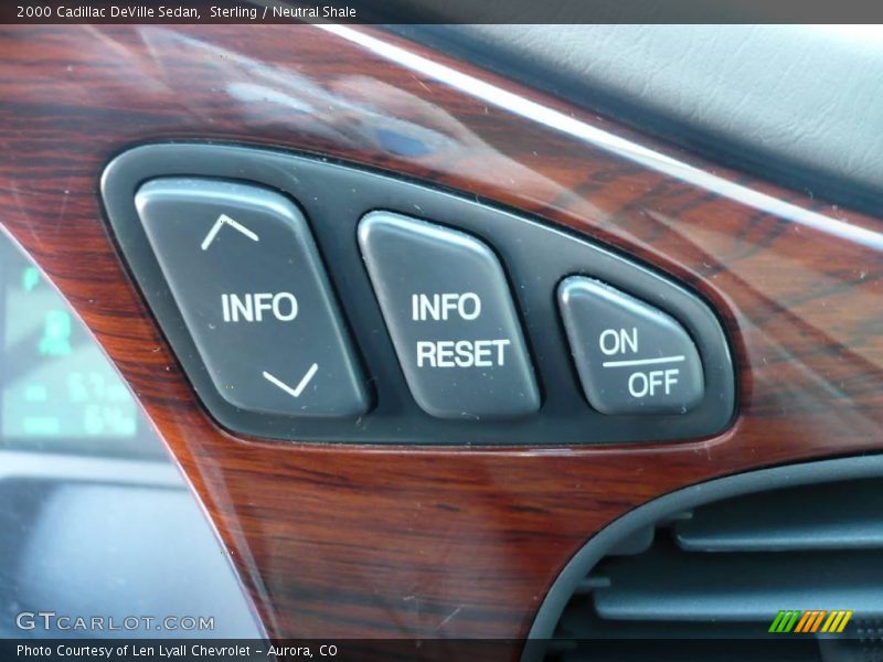 Sterling / Neutral Shale 2000 Cadillac DeVille Sedan