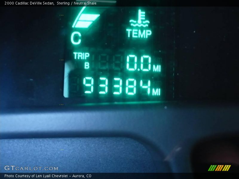 Sterling / Neutral Shale 2000 Cadillac DeVille Sedan