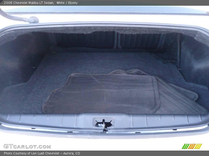 White / Ebony 2008 Chevrolet Malibu LT Sedan
